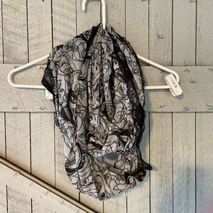 Disney Loungefly Princess Gray and Black Scarf